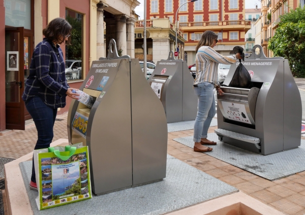 CIVISME : LES DEPOTS AU SOL SONT INTERDITS