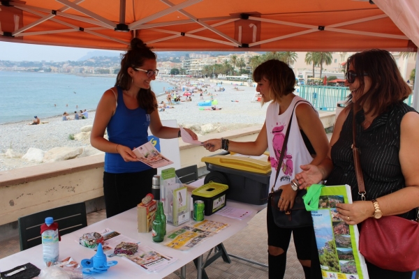 TRI &amp; RECYCLAGE : DISTRIBUTION DE SACS DE PRE-COLLECTE