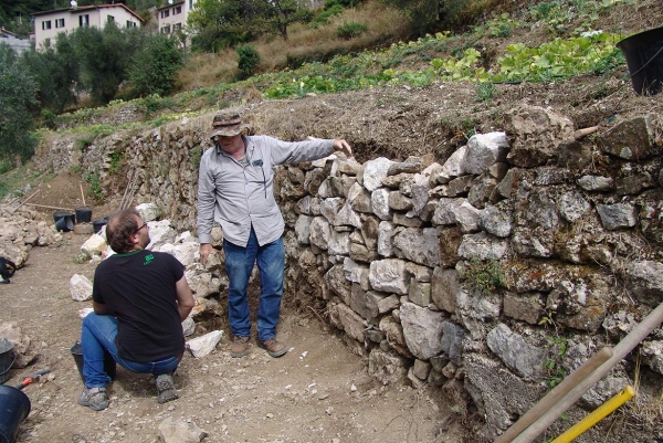 SAVOIR-FAIRE : APPRENDRE A RESTAURER DES MURS EN PIERRES SECHES